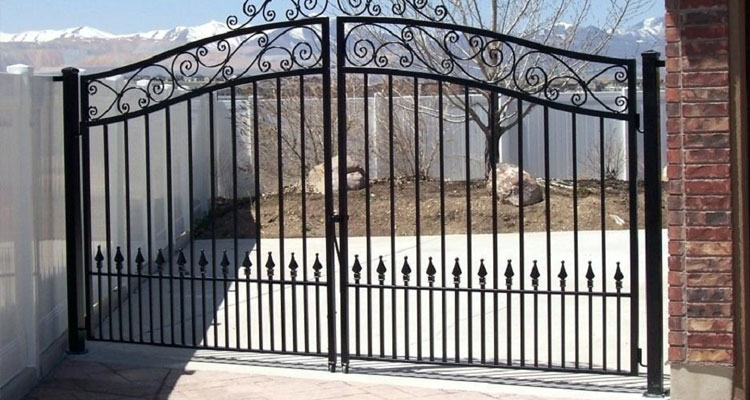 Electric Driveway Gate Installation in North Hollywood