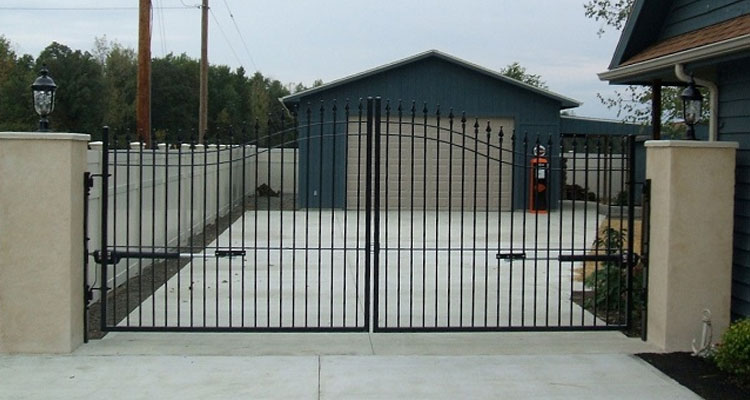 Sliding Driveway Gate Installation North Hollywood